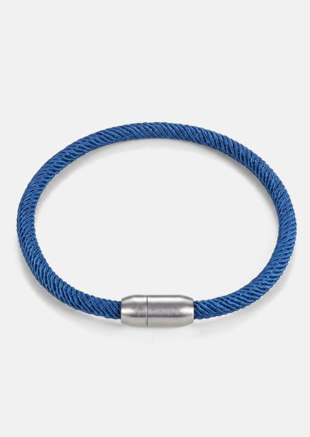 Nauharannekoru Titanic Weave