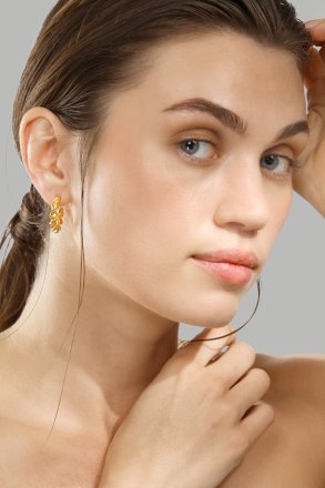 Korvakoru Twist of Gold - 18k Kullattu