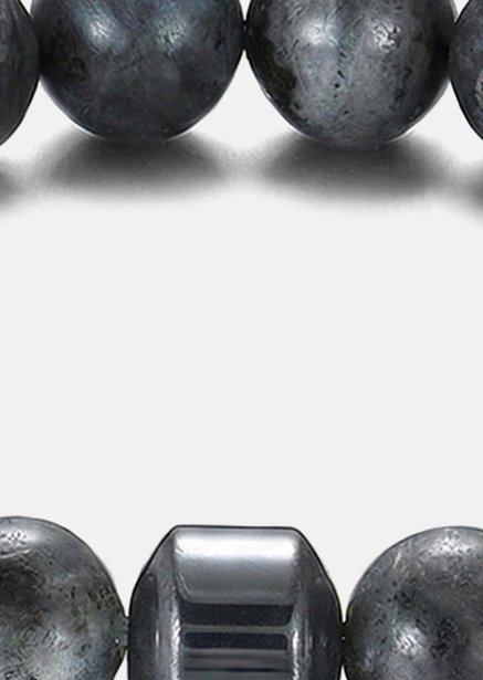 Helmirannekoru Obsidian Charm