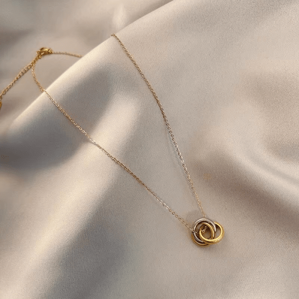 Golden Dual Ring Pendant Necklace- 18k Kullattu