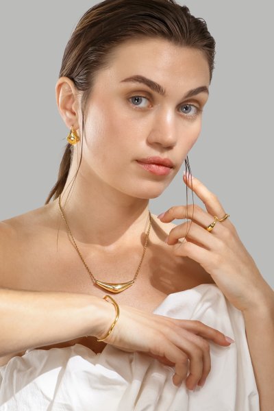 Korvakorut Glow Hoop – 18k Kullatut