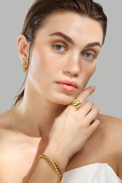 Rannekoru Twist Glow - 18k Kullattu