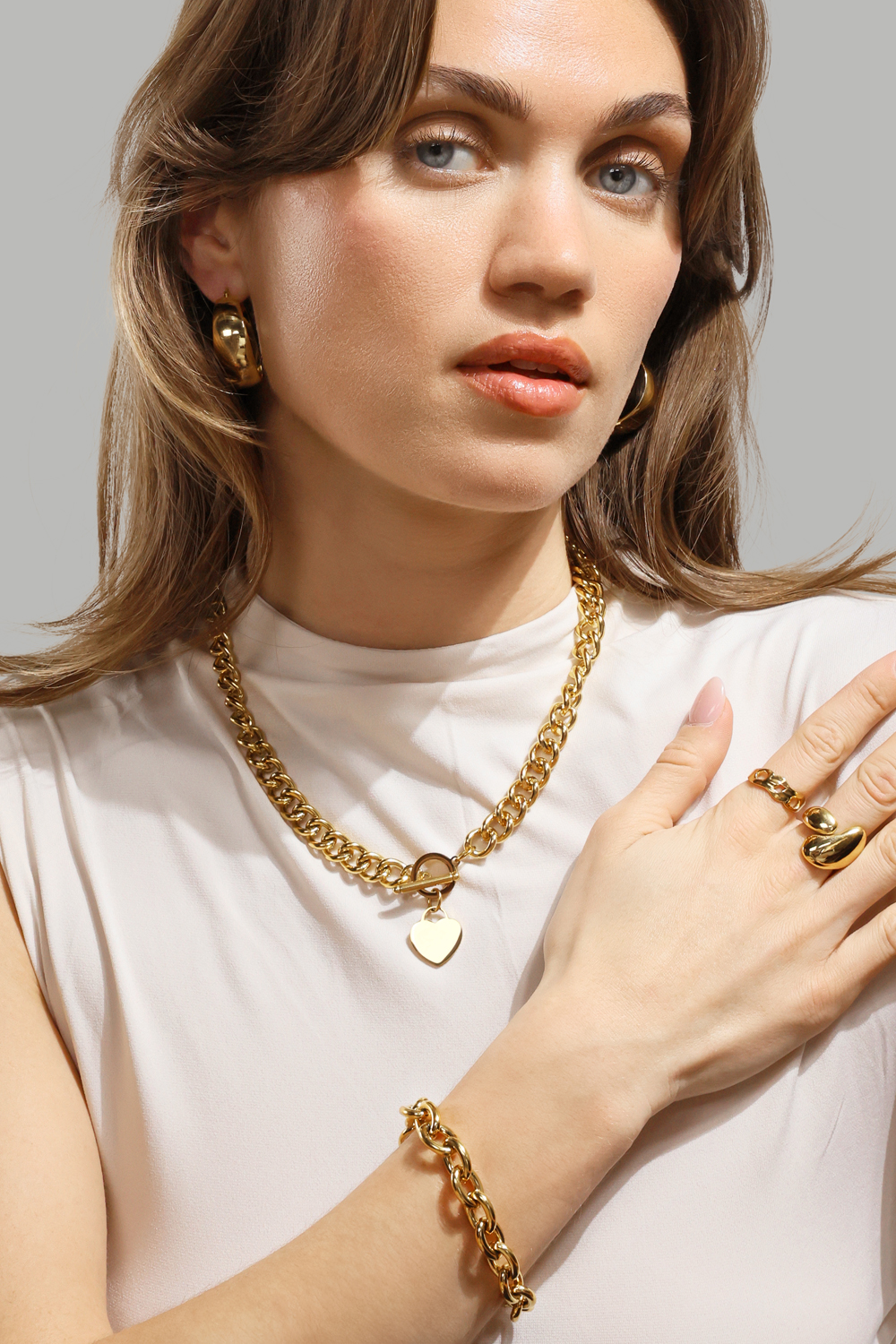 Luxe Circle Charm Necklace - 18k Kullattu