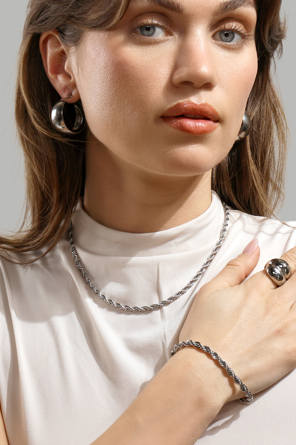 Sormus Bold Flow - 18k Hopeoitu