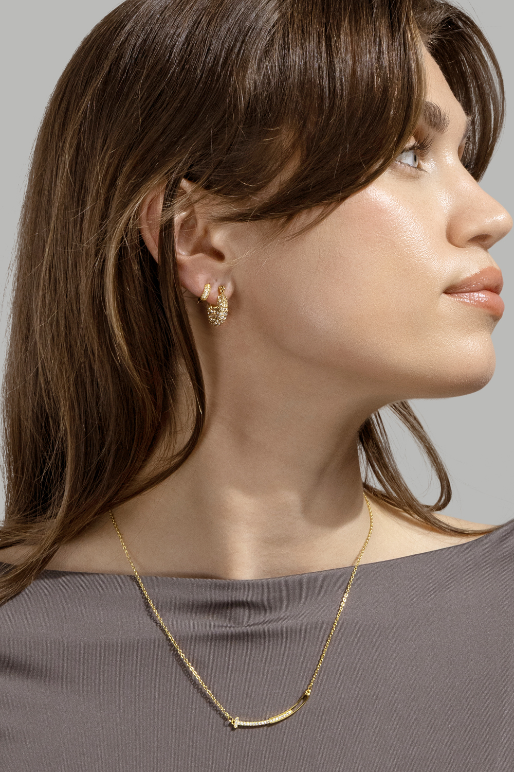 Chunky Pearl Hoop Earrings - 18k Kullatut