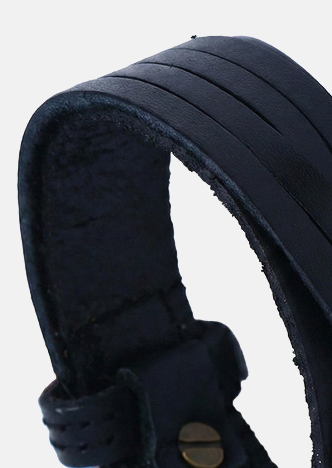 Nahkarannekoru Noble Thread