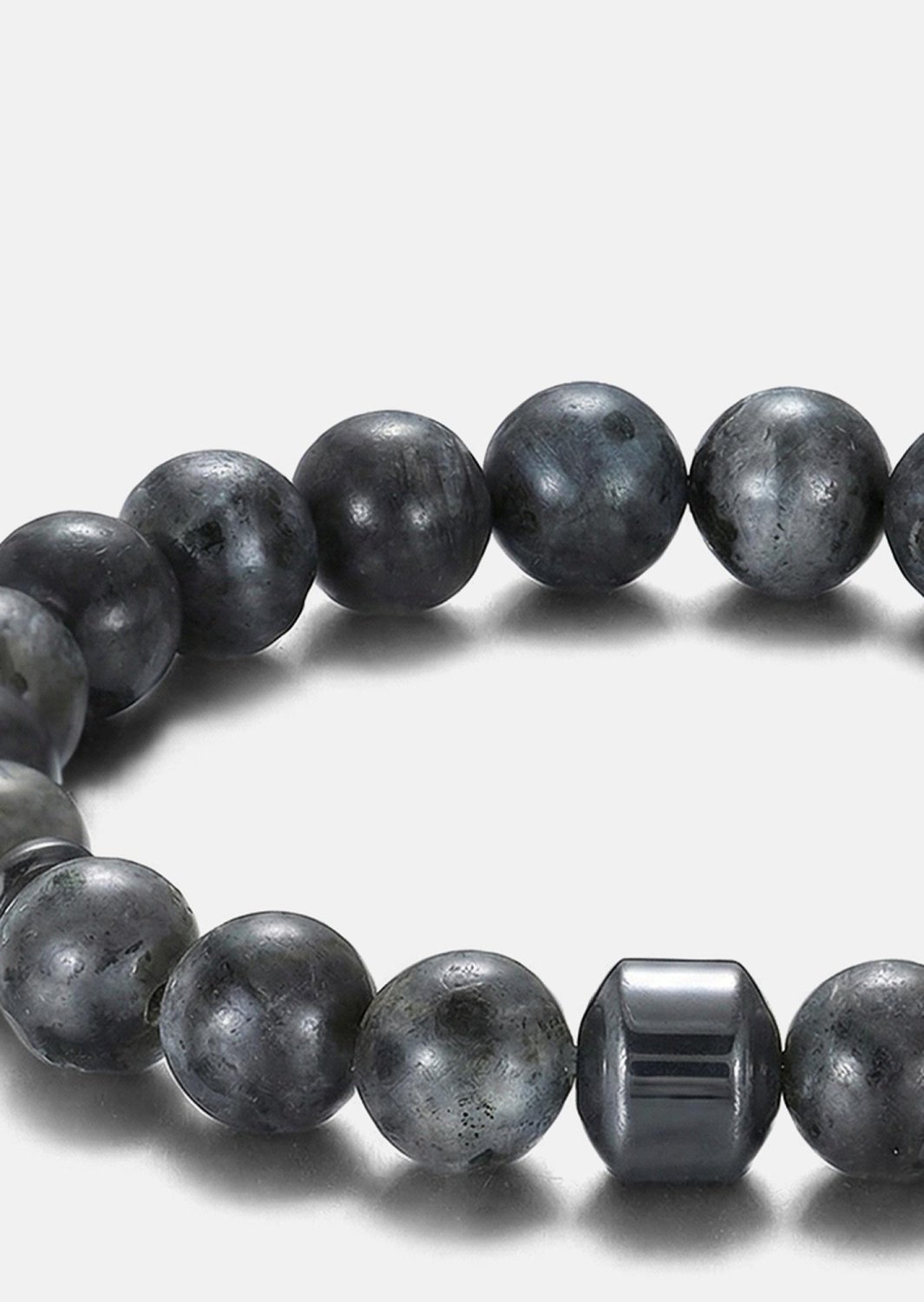 Helmirannekoru Obsidian Charm