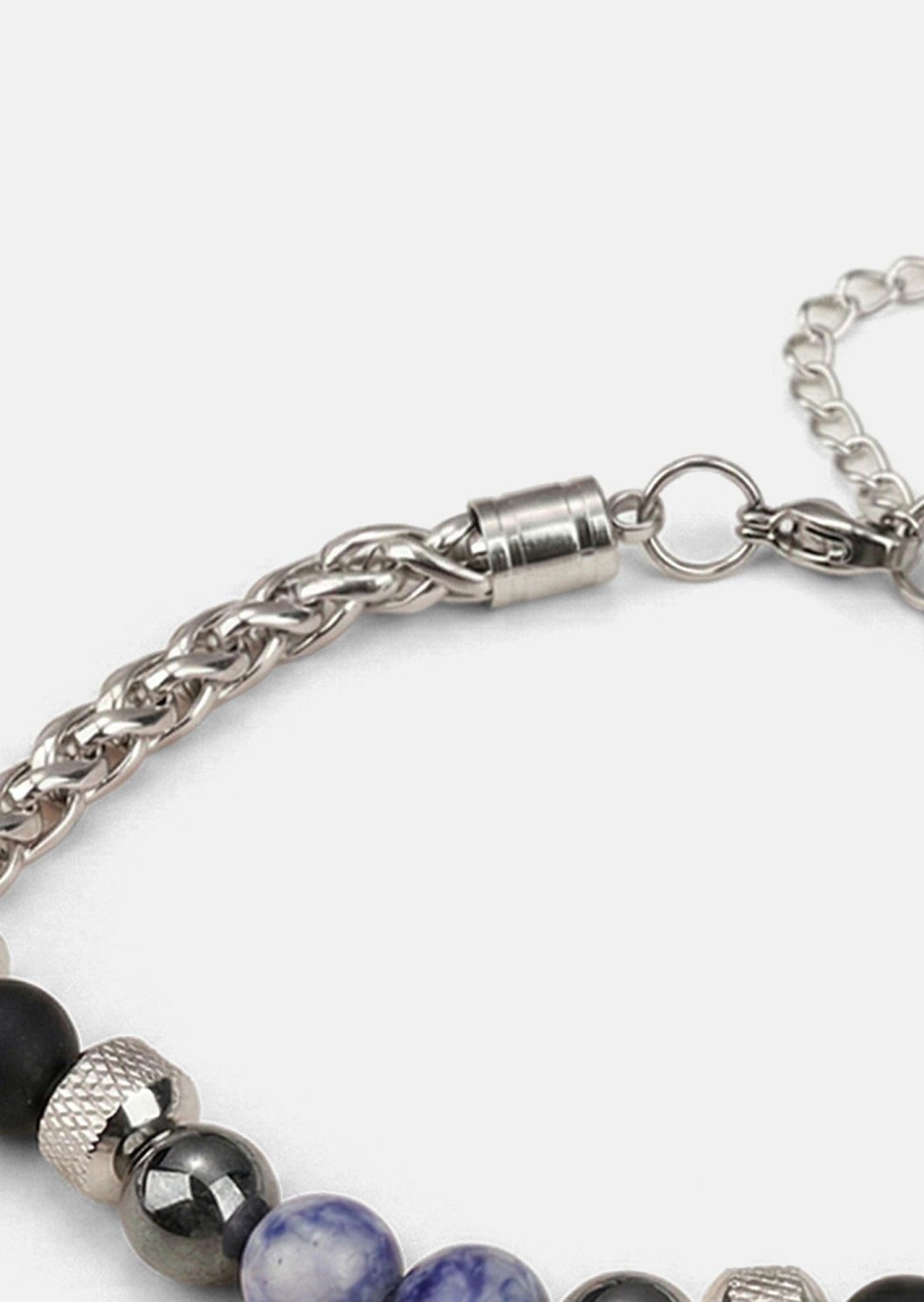 Helmirannekoru Titanal Charm