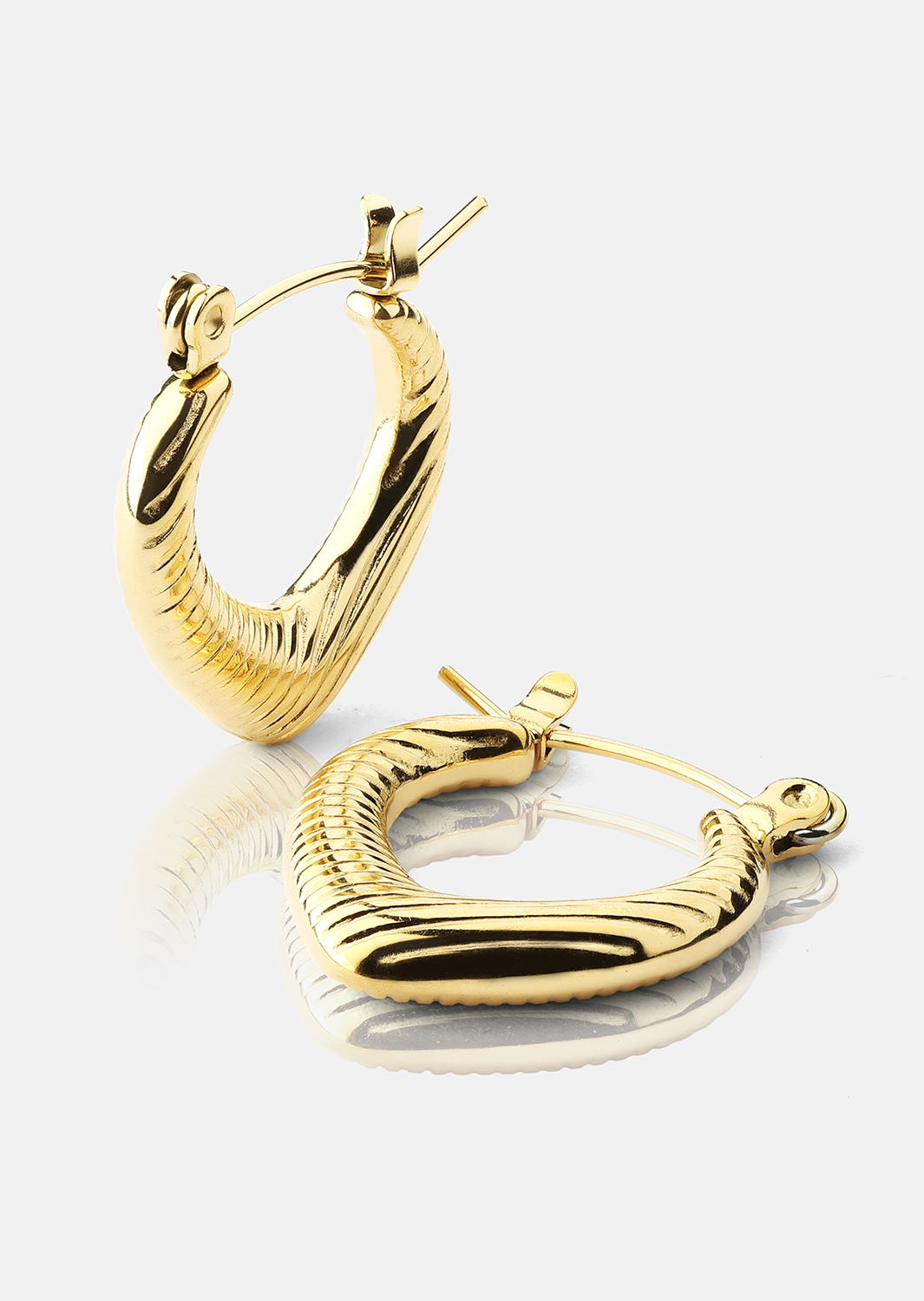 Korvakorut Elegans – 18k Kullatut