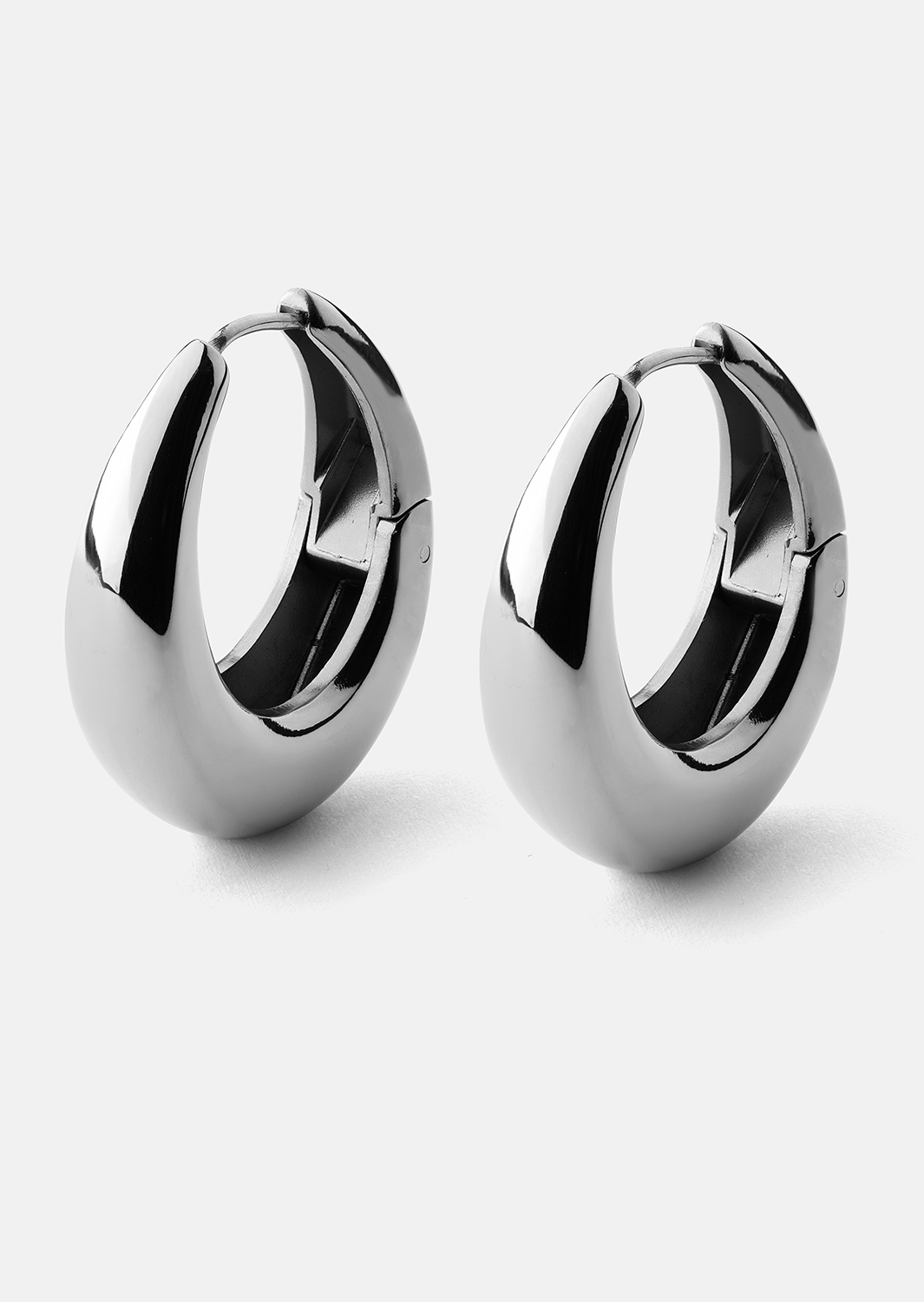 Korvakorut Bold Curve – Hopeoitut