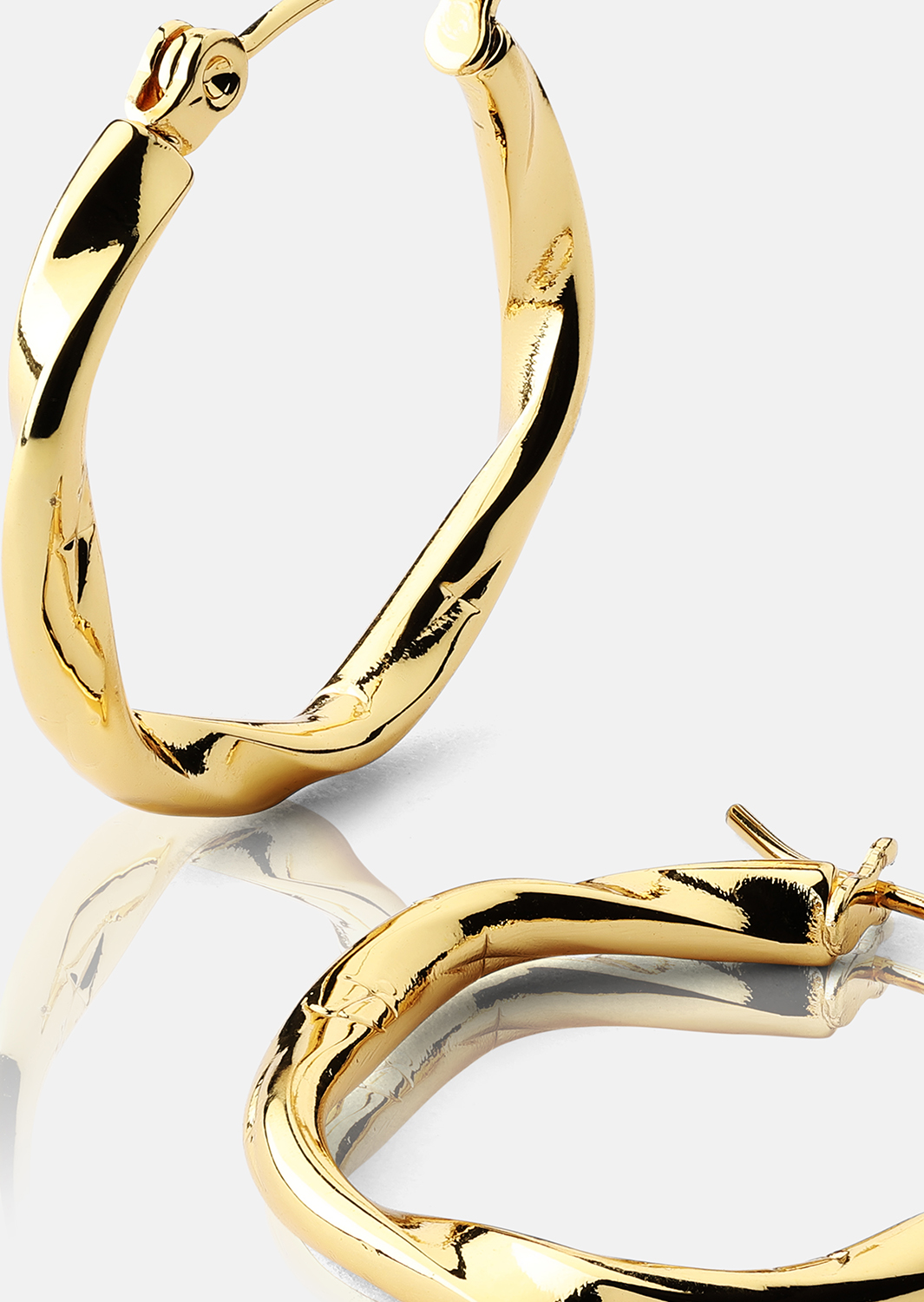Twist Glow Hoops - 18k Kultapinnoitetut Korvakorut